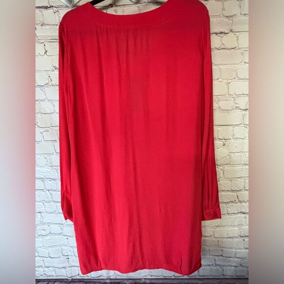 NWT BCBG Max Azria Levin Lipstick Red V-Neck Minimalist Long Sleeve Mini Dress S - Picture 2 of 9